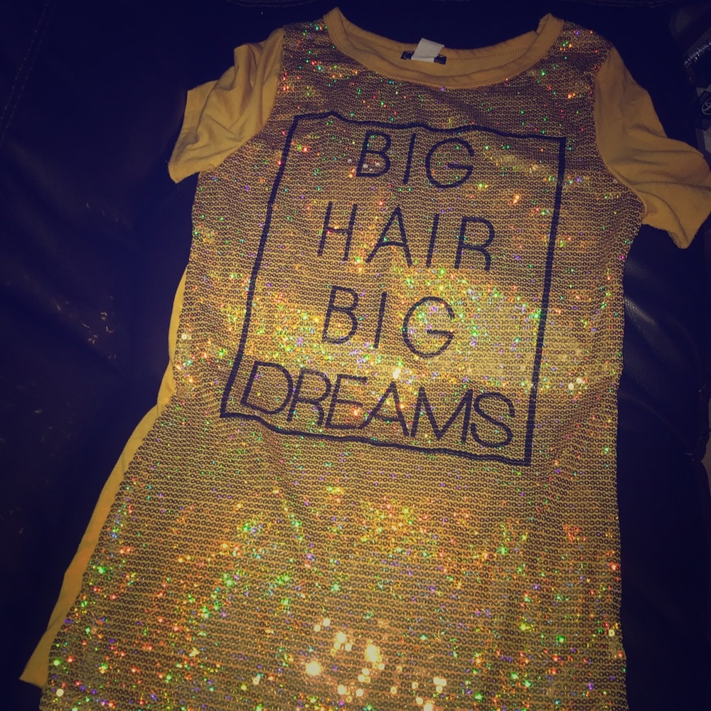 This can be worn as a shirt or dress ♥️